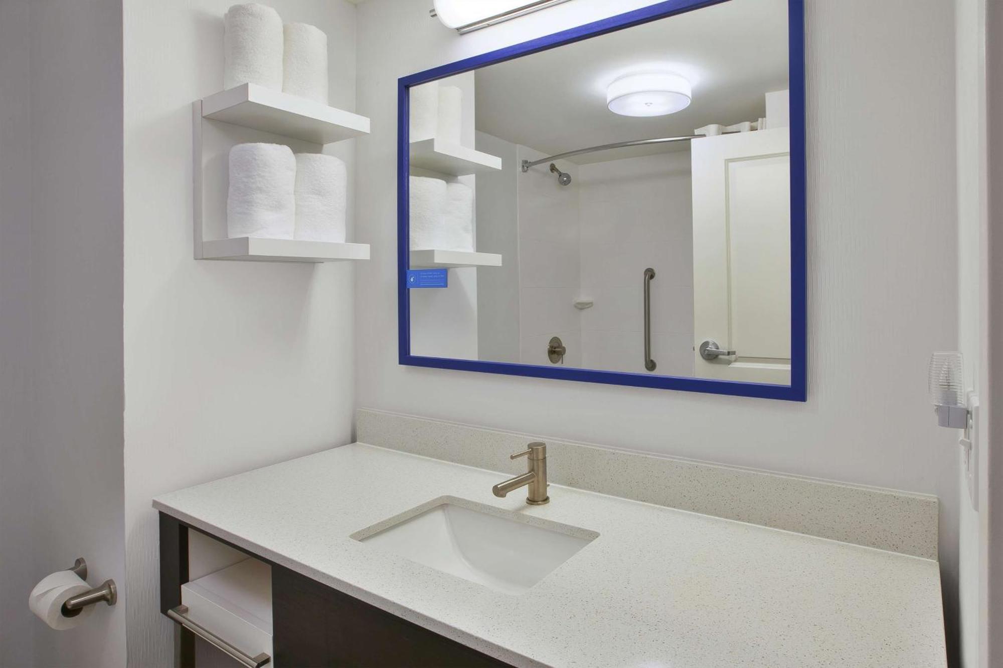 Hampton Inn White River Junction Extérieur photo