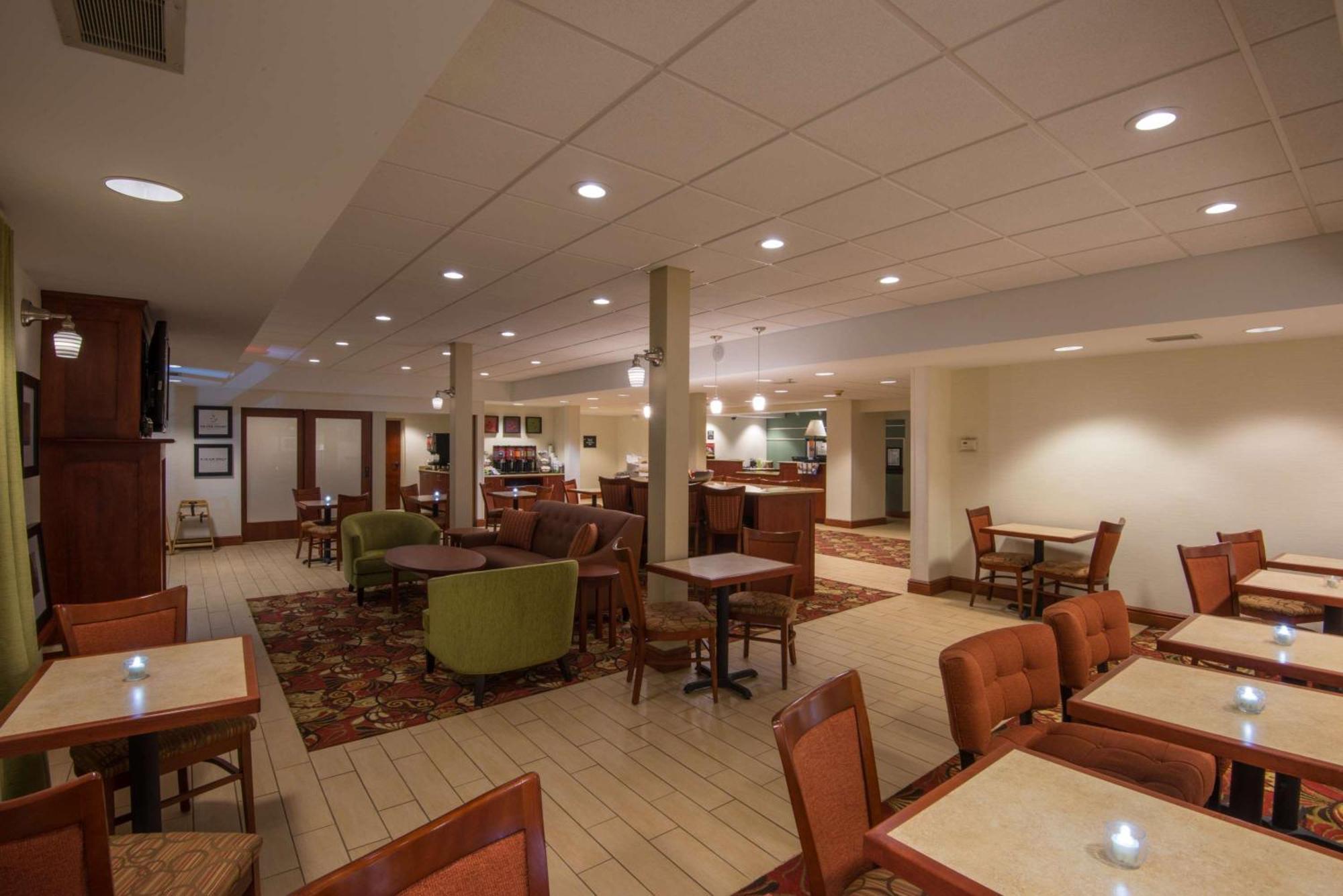 Hampton Inn White River Junction Extérieur photo